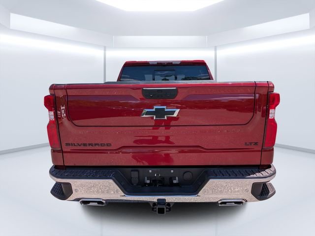 Used 2022 Red Chevrolet LTZ image 4