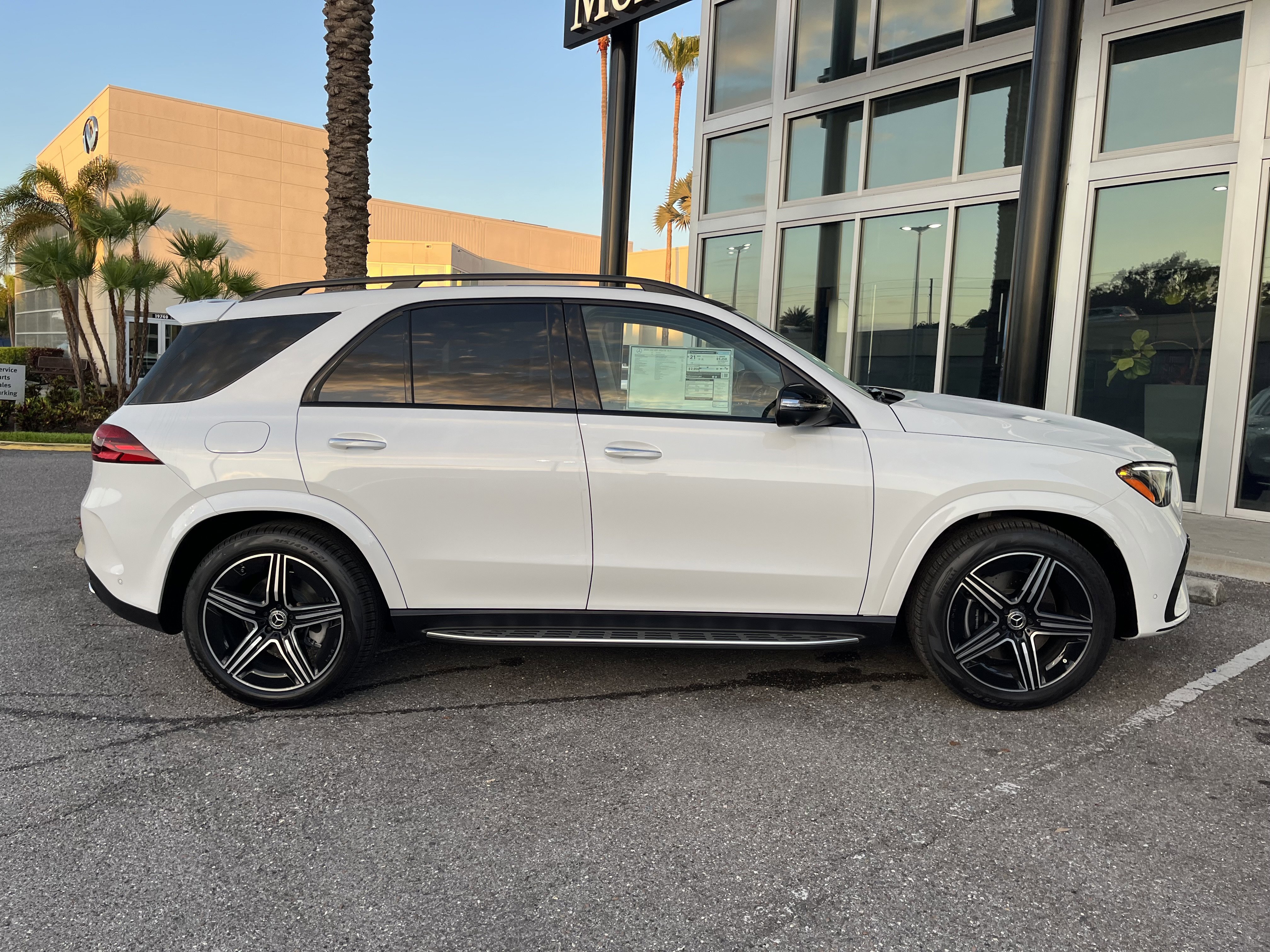 New 2026 MOONLIGHT WHITE Mercedes-Benz GLE 450 image 8