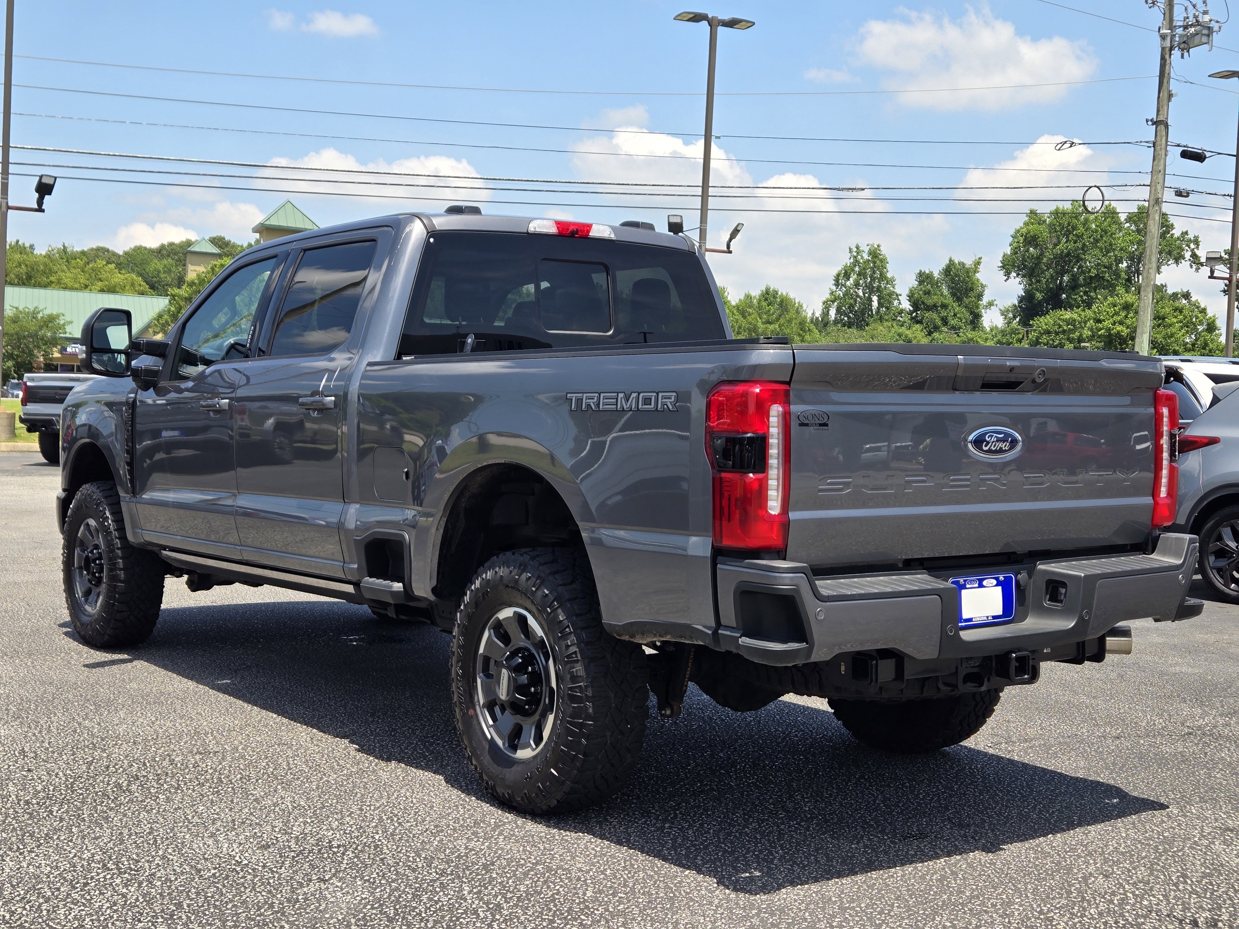 Used 2024 Carbonized Gray Metallic Ford Lariat image 14
