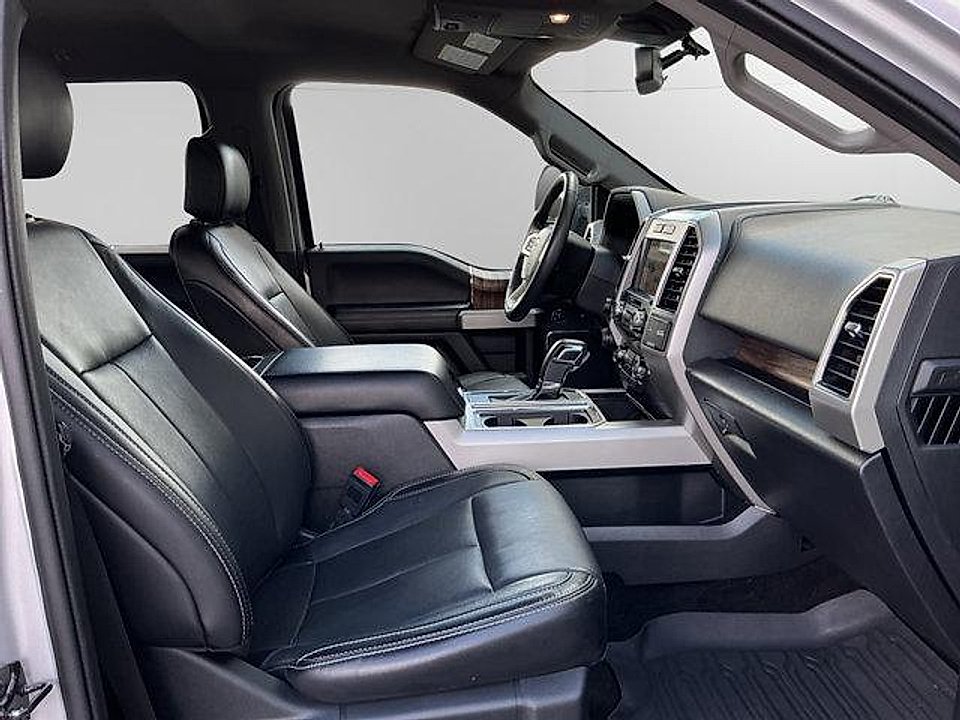 Used 2019 Silver Ford LARIAT image 15