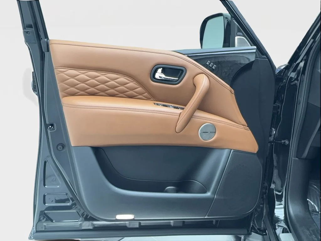 Used 2022 Black INFINITI Sensory image 47