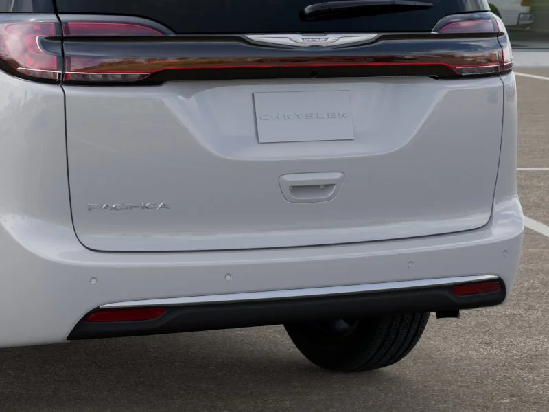 New 2026 Bright White Clear-Coat Exterior Paint Chrysler Pinnacle image 41