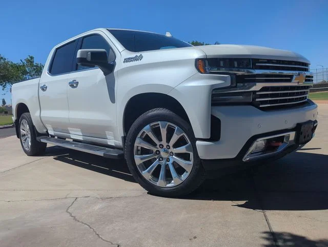 Used 2020 Beige Chevrolet High Country image 33