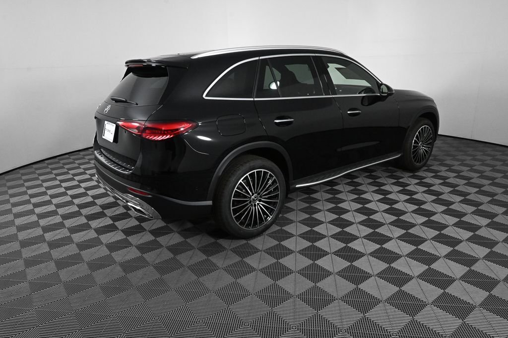 New 2026 Black Mercedes-Benz GLC 300 image 26