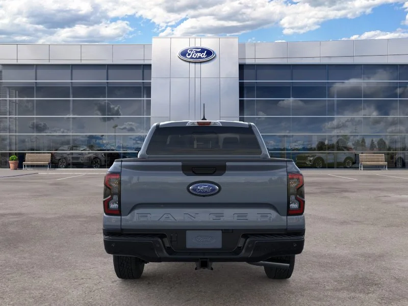 New 2025 Azure Gray Metallic Tri-coat Ford XLT image 27