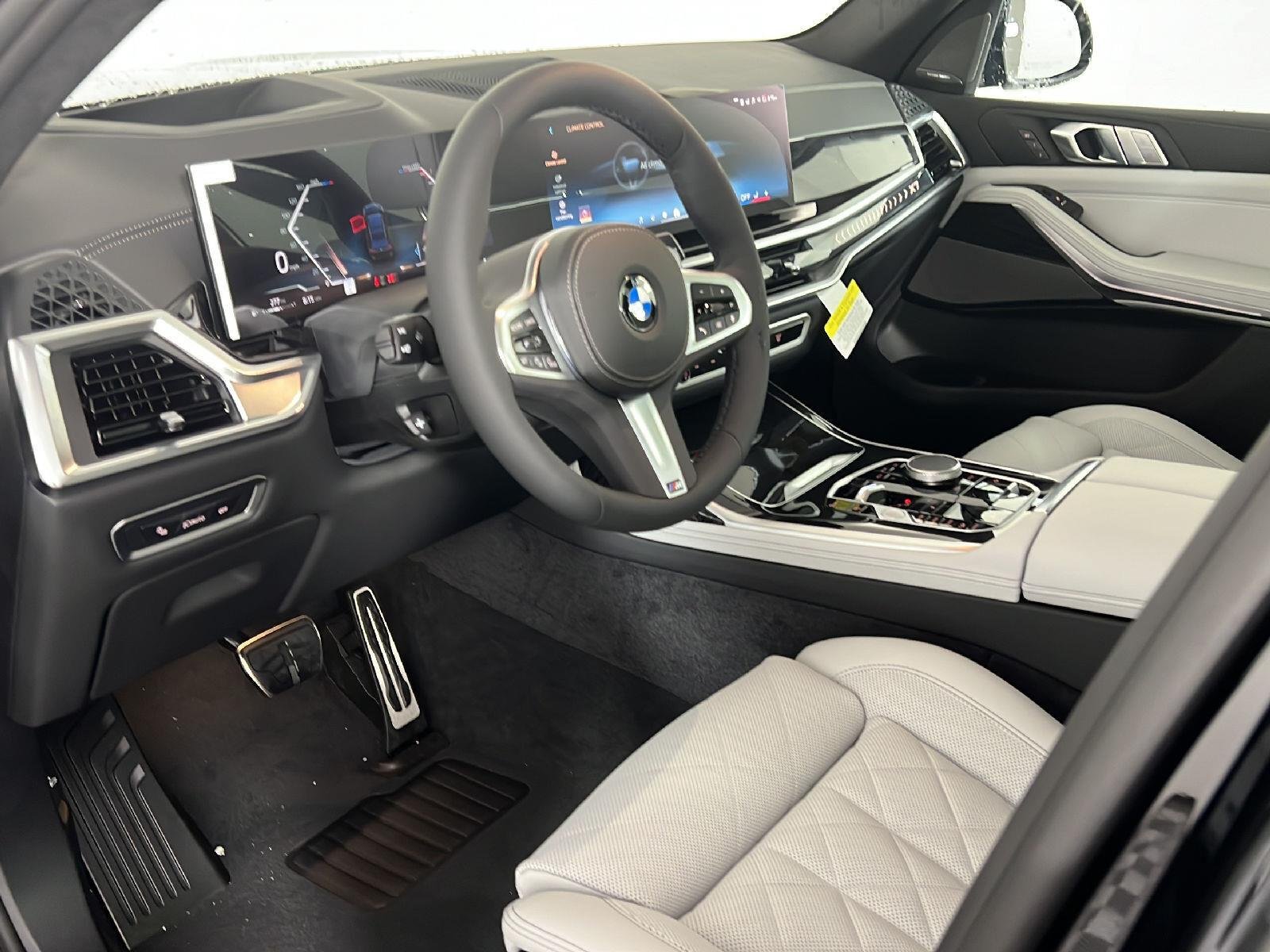New 2027 Black Sapphire Metallic BMW xDrive40i image 21