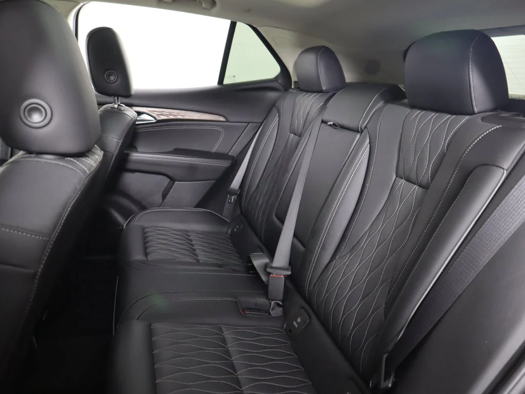 Used 2023 Cinnabar Metallic Buick Avenir image 40