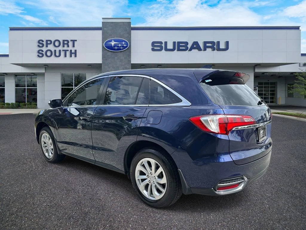 Used 2017  Acura  image 5
