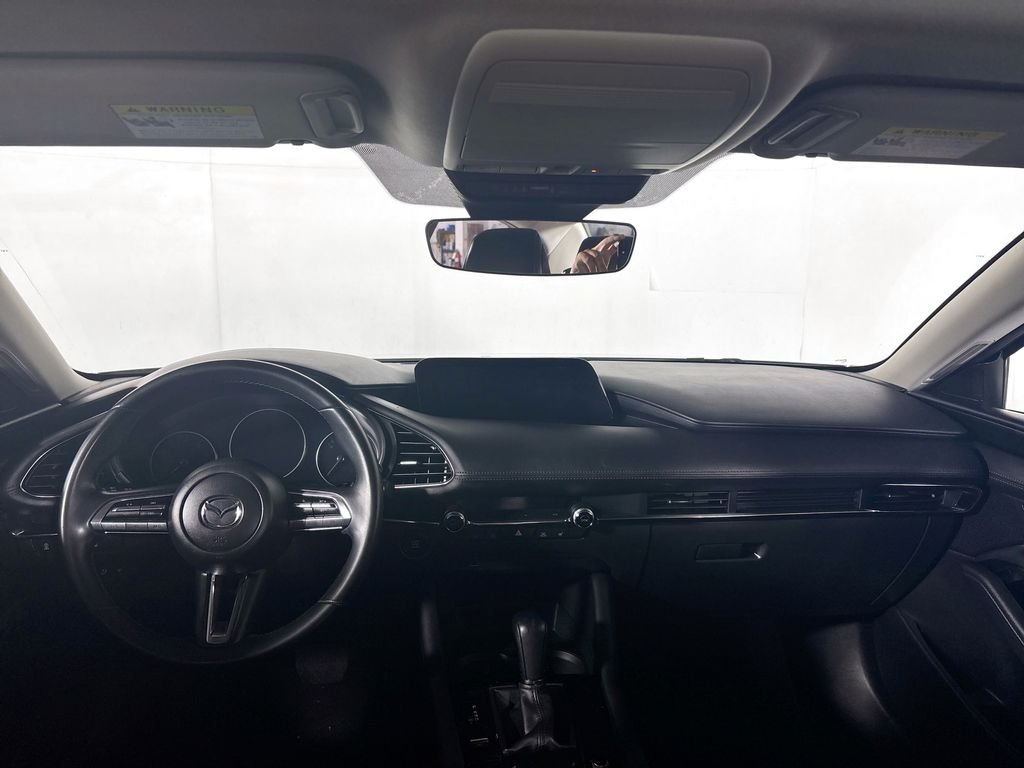 Used 2021 White Mazda Preferred image 12