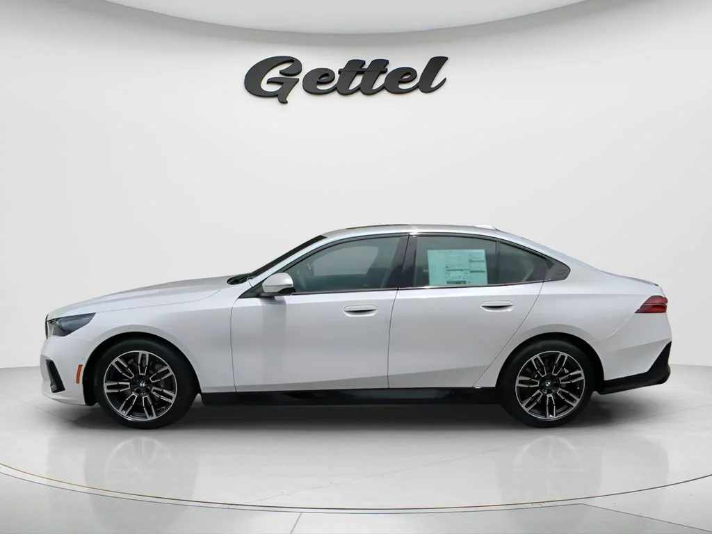 2026 BMW 5 Series 530i - Photo 8