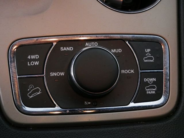 Used 2014 Black Jeep Overland image 22
