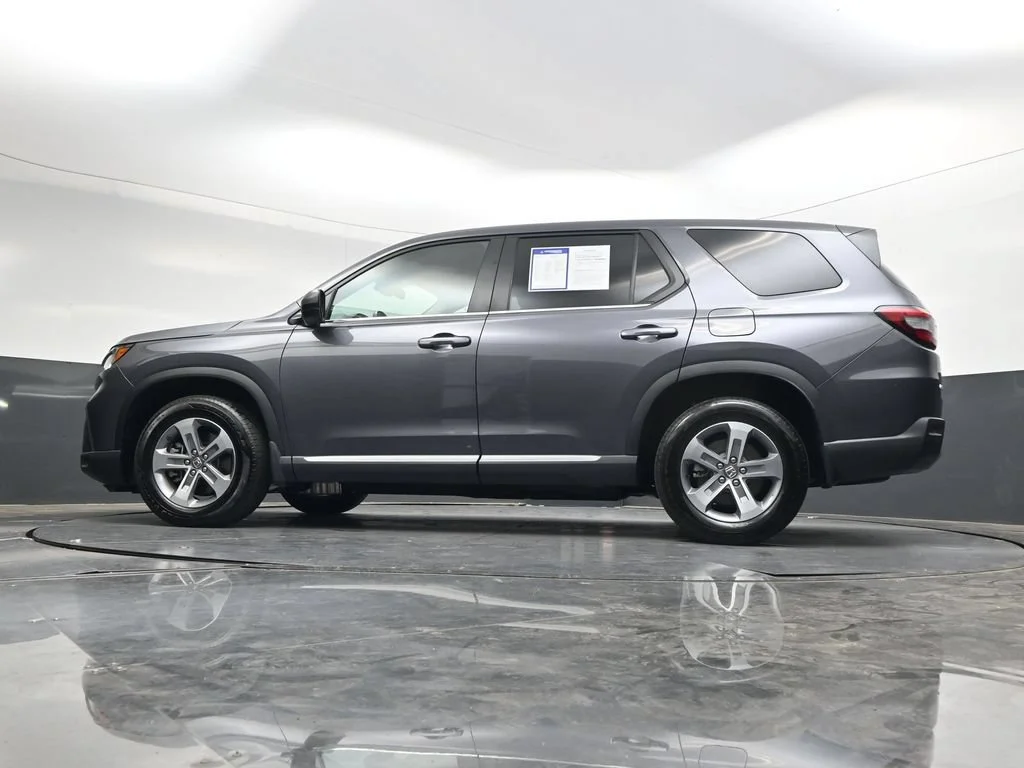 Certified Used 2025 Modern Steel Metallic Honda EX-L image 99