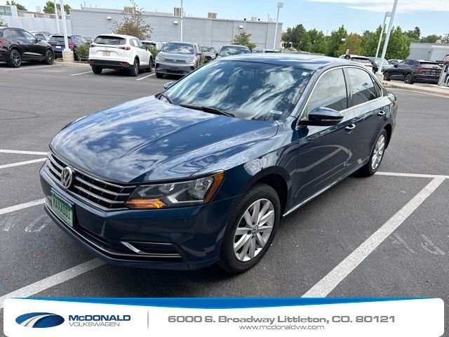 2018 Volkswagen Passat 2.0T SE Auto's photo
