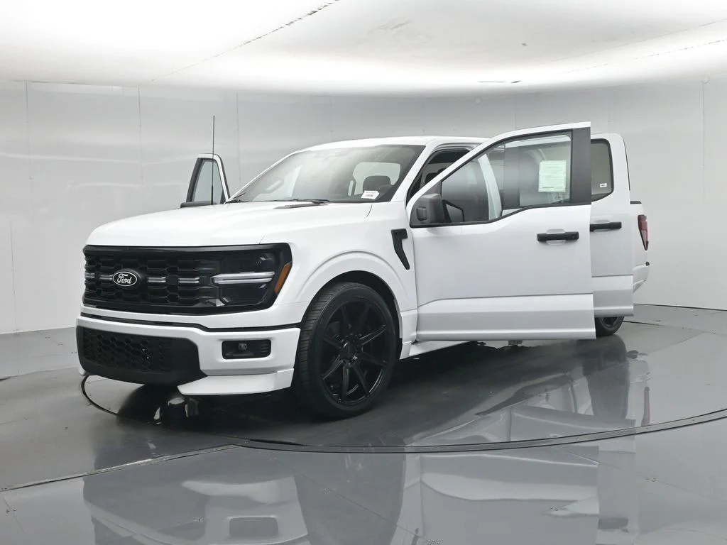 New 2026 Oxford White Ford STX image 28