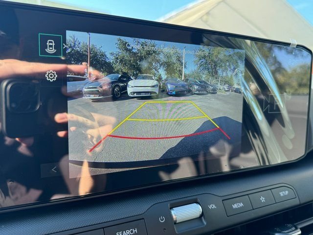 New 2025 Currant Red Kia LXS image 19