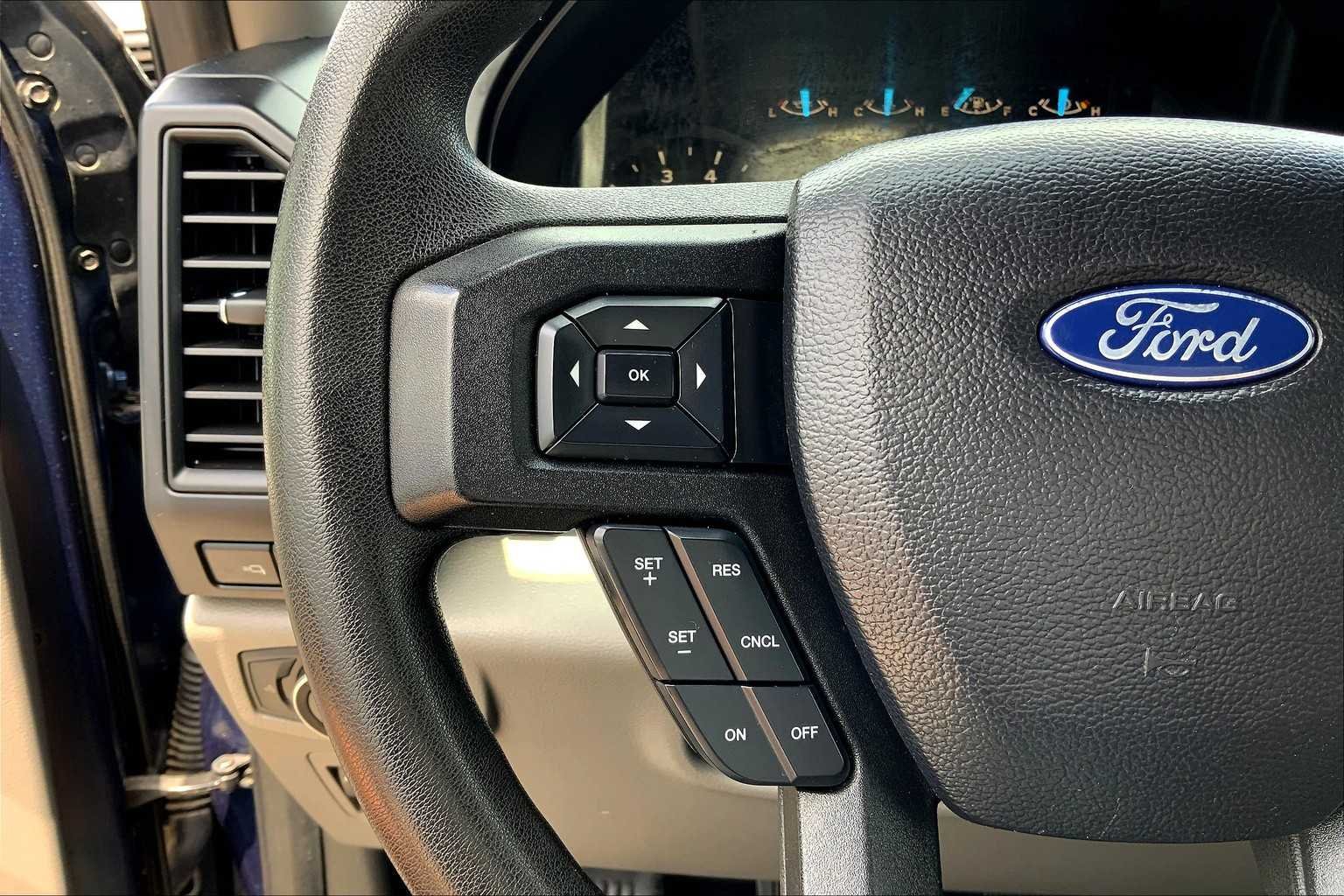 Used 2018 Blue Jeans Metallic Ford XL image 46