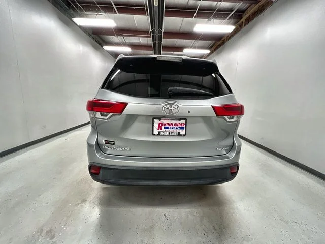 Certified Used 2017 Silver Toyota SE image 7
