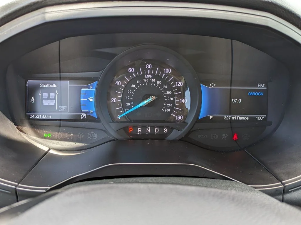 Used 2024 Silver Ford SEL image 28
