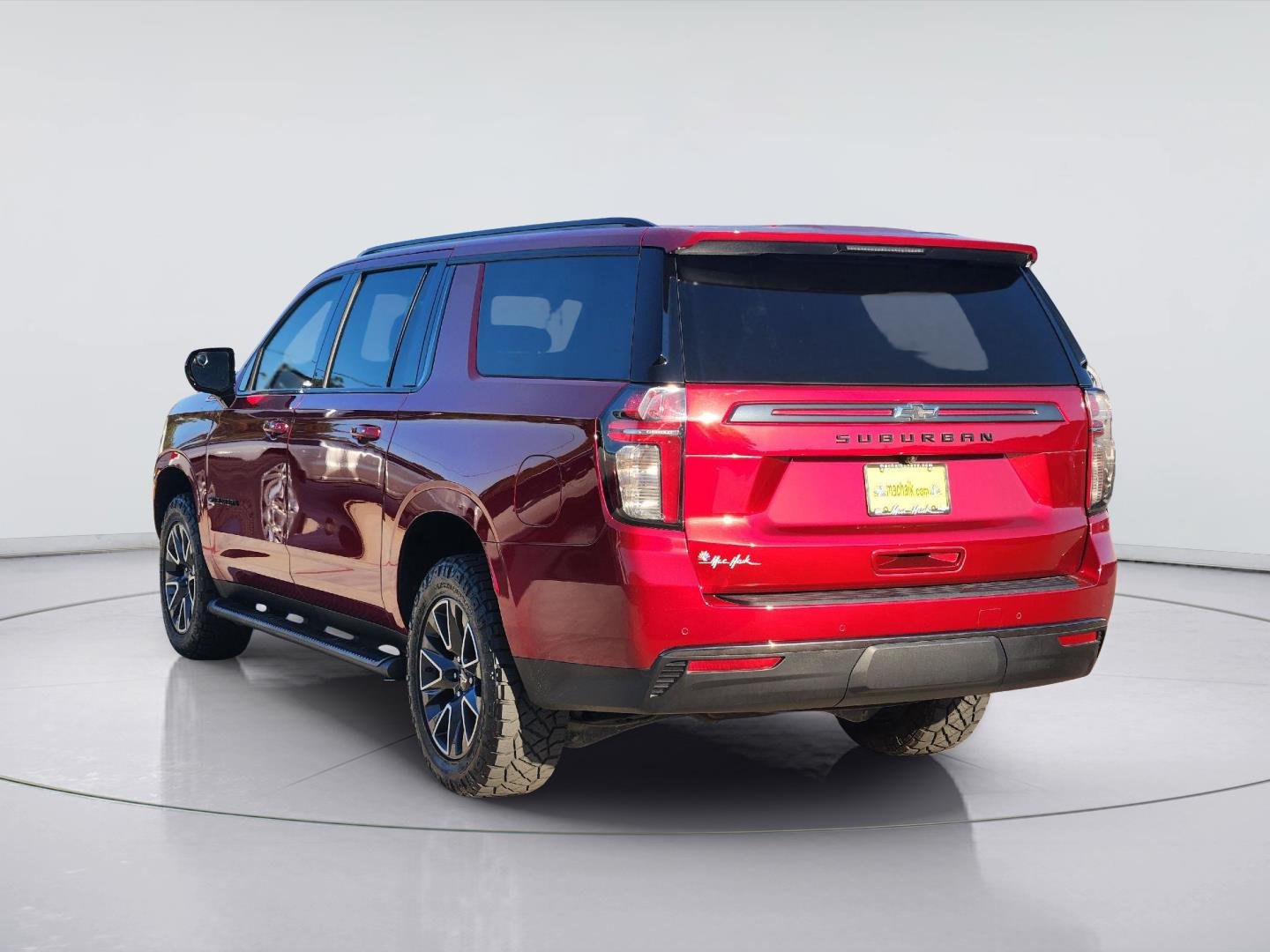 2021 Chevrolet Suburban photo 7 of 34