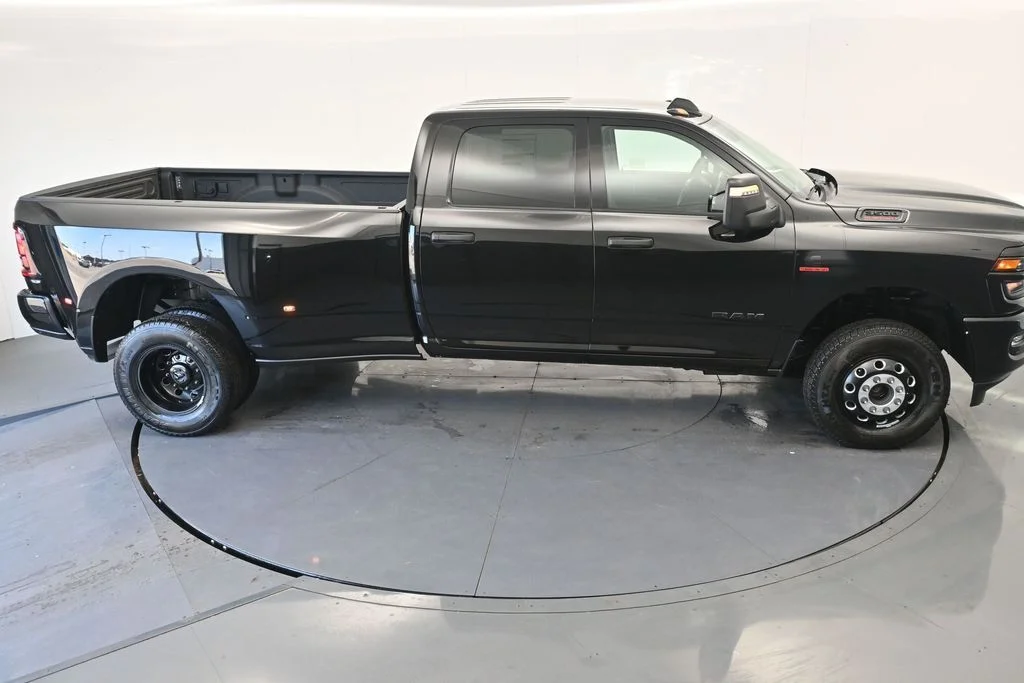 New 2026 Diamond Black Crystal Pearlcoat RAM Big Horn image 25