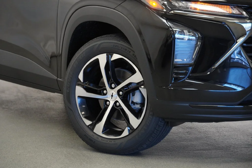 New 2026 Mosaic Black Metallic Chevrolet 1RS image 8