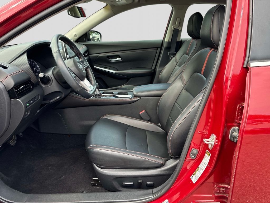 Used 2022 Red Nissan SR image 18