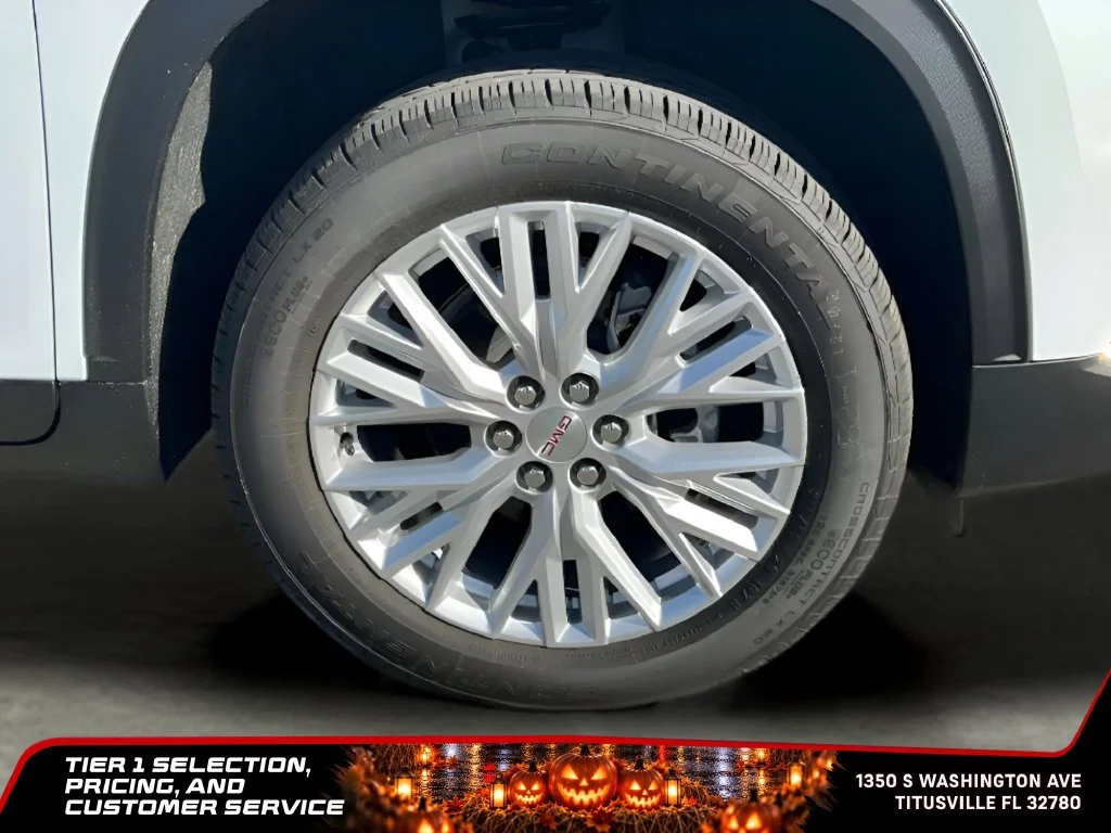 New 2026 Glacier White Tricoat GMC Elevation image 45