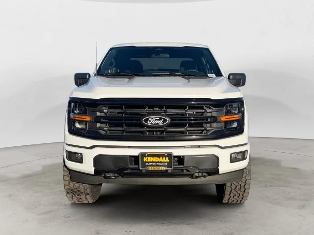 Used 2025  Ford XLT image 2