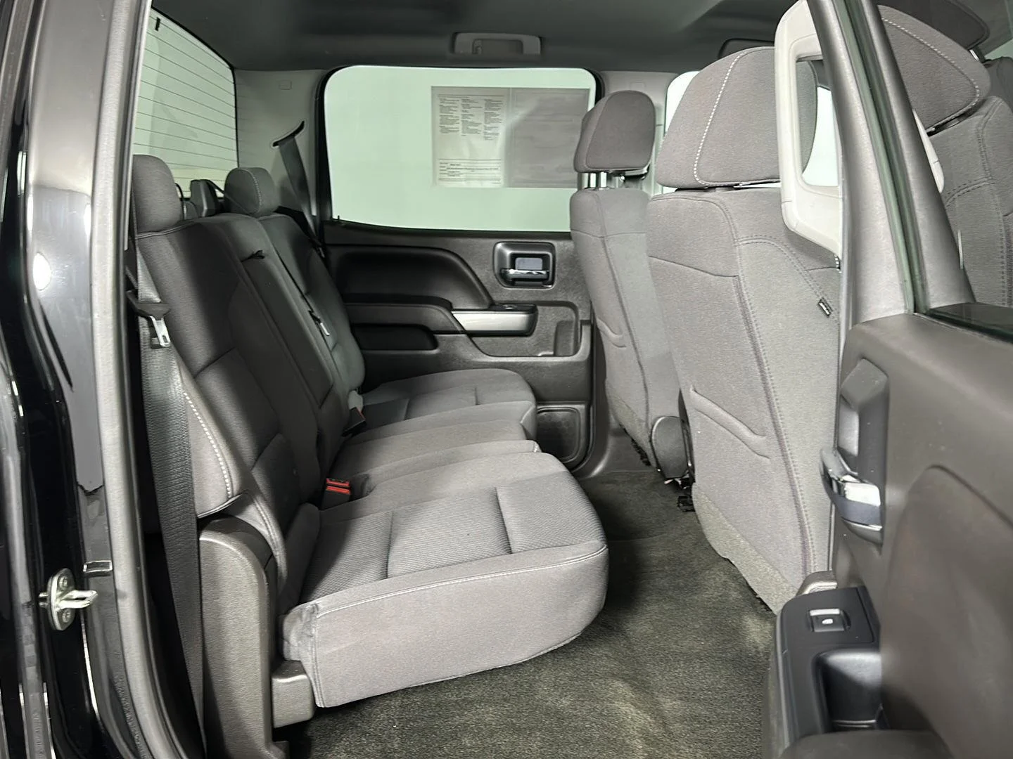Used 2018 Black Chevrolet LT image 32
