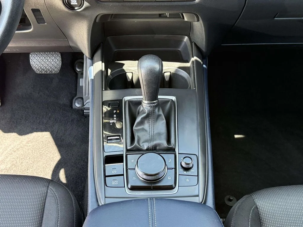Used 2020 White Mazda S image 21