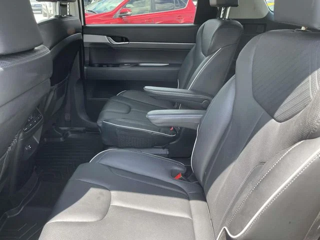 Used 2023 White Hyundai SEL image 10
