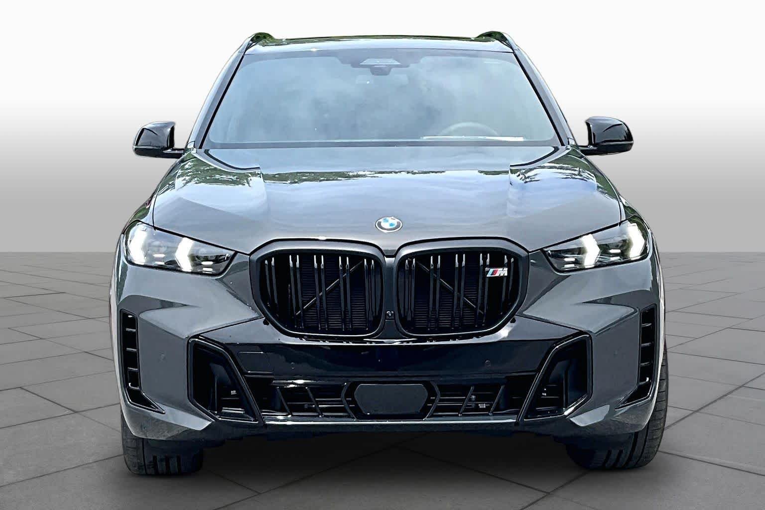 Used 2026 Dravit Grey Metallic BMW M60i image 3