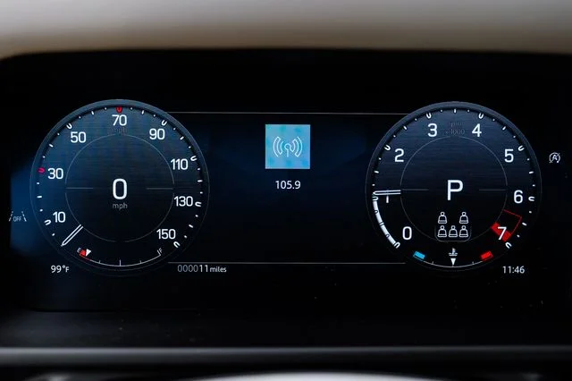 New 2026 Green Land Rover S image 22