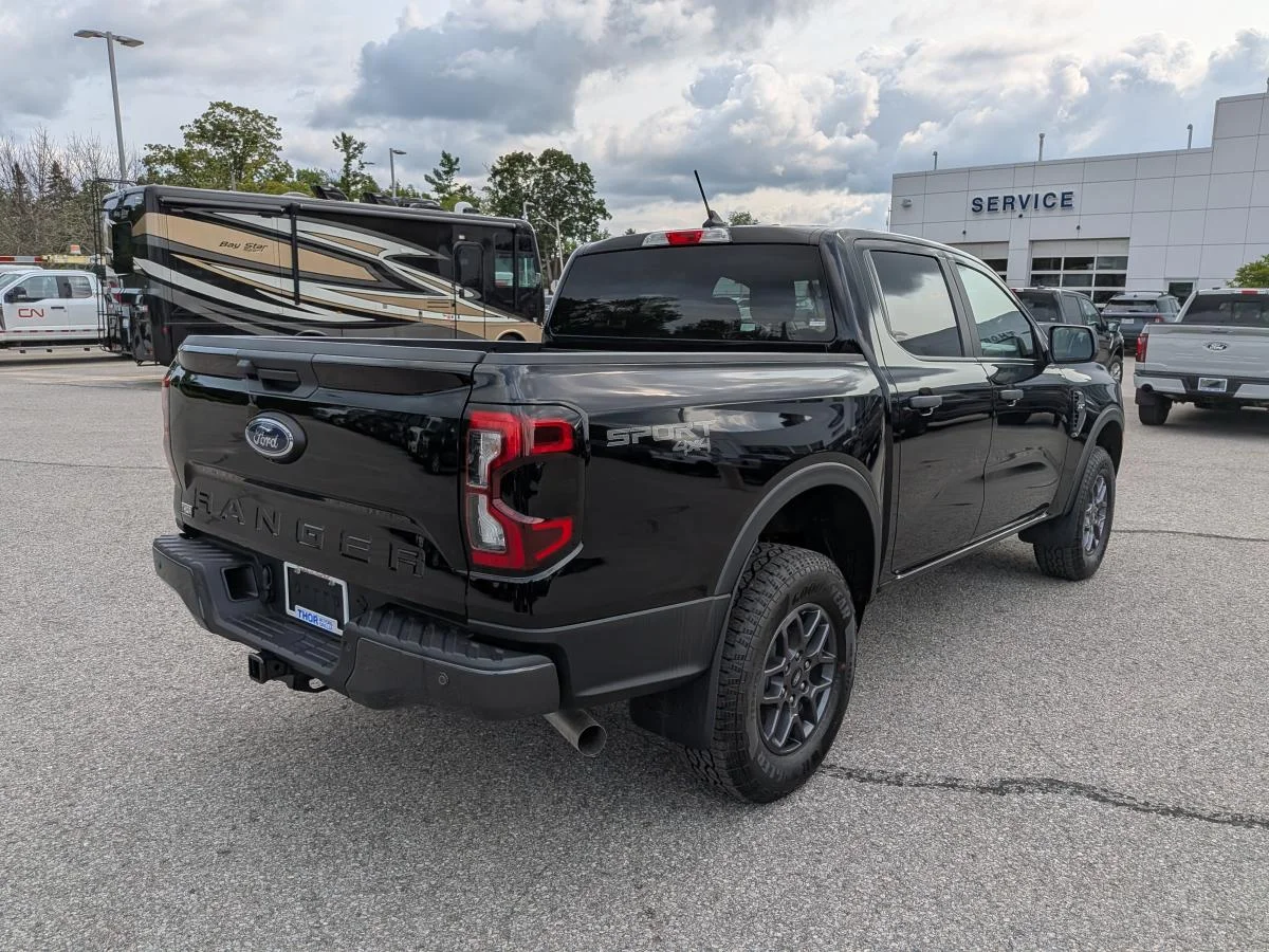 New 2025 Black Ford XLT image 5