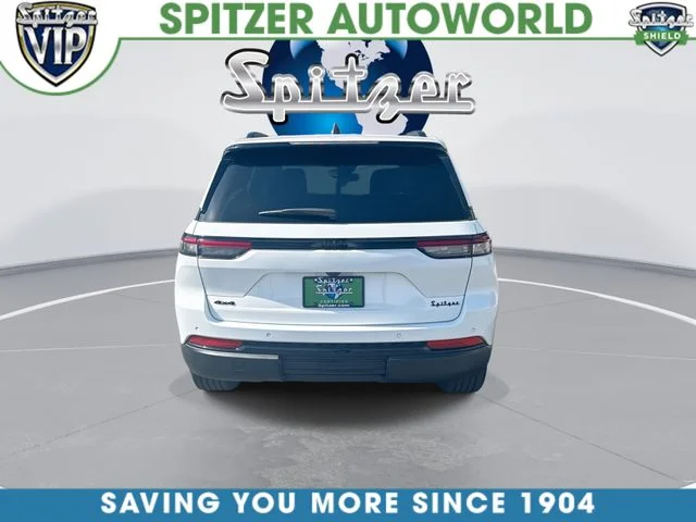 Used 2024 White Jeep Altitude X image 8