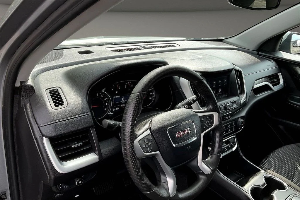 Used 2024 Silver GMC SLE image 20