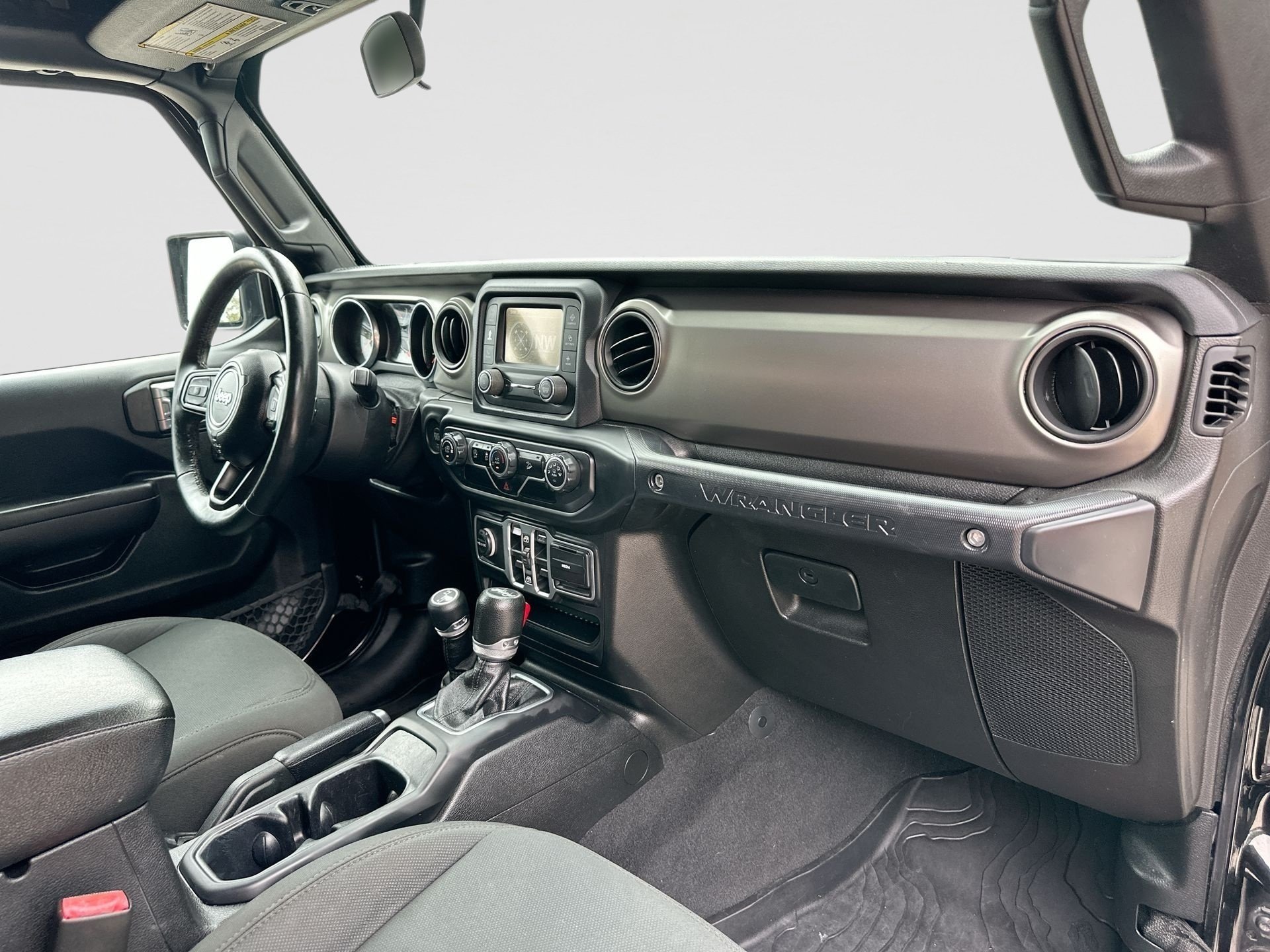 Used 2018 Black Jeep Sport S 4x4 image 28