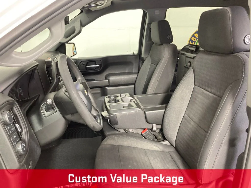 Used 2023 White Chevrolet Custom image 9