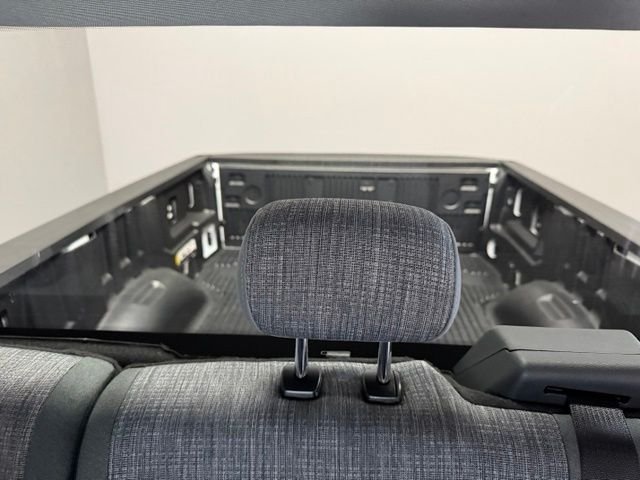 New 2026 Oxford White Ford F-250® XLT image 21