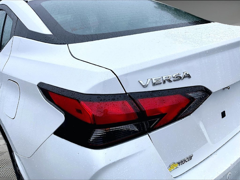 Used 2025 White Nissan 1.6 SV image 33