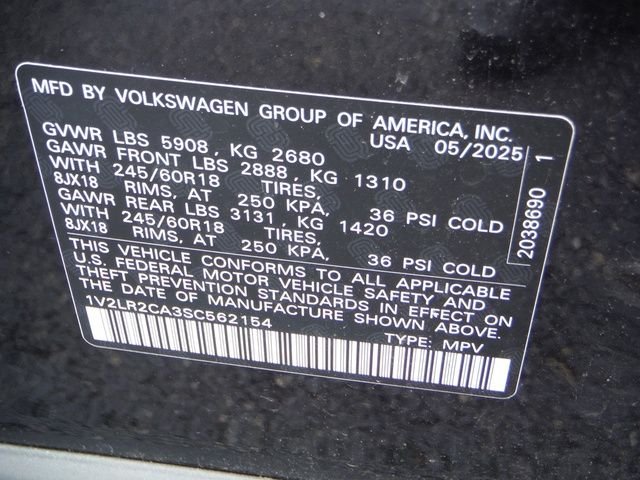 Used 2025 Black Volkswagen 2.0T SE image 36
