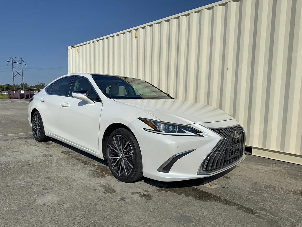 Used 2023 EMINENT WHITE PEARL Lexus Premium image 1