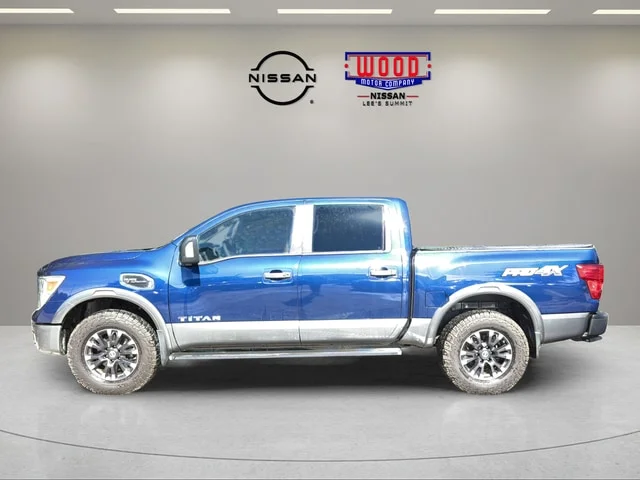 Used 2017 Deep Blue Pearl Nissan PRO-4X image 5