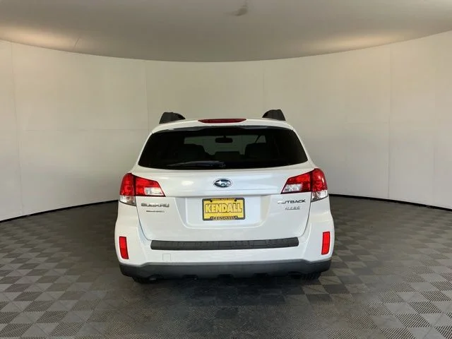 Used 2013 White Subaru 2.5i Premium image 6