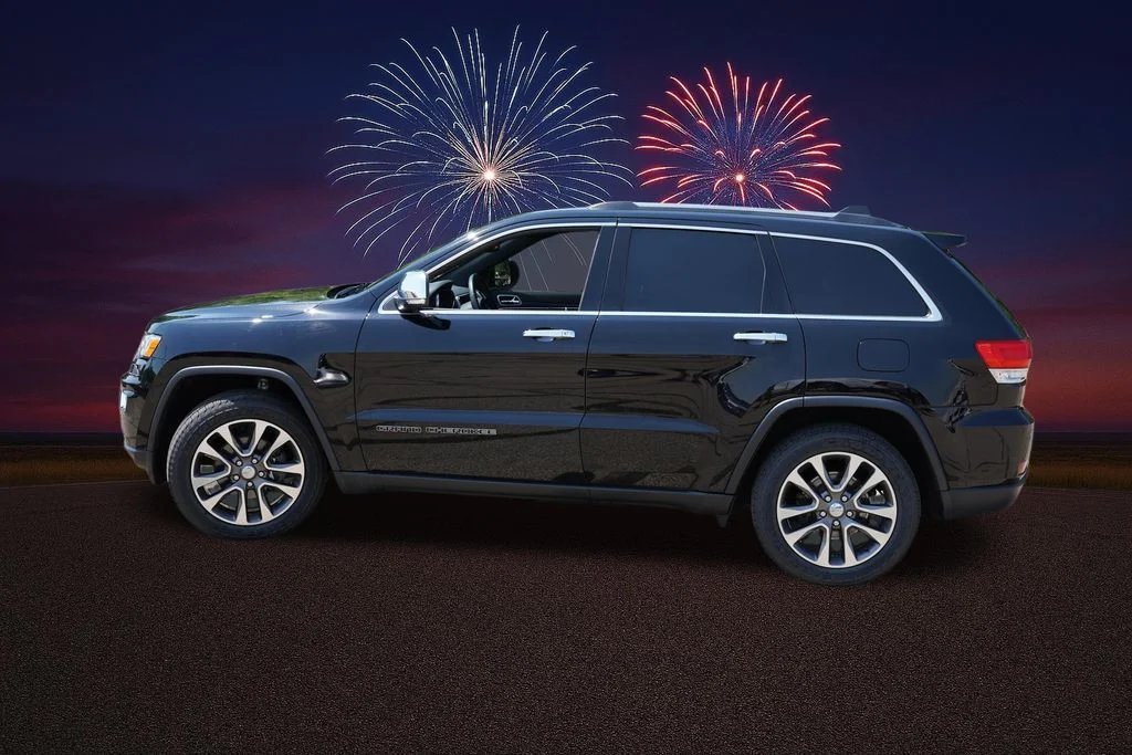 Certified Used 2018 Diamond Black Crystal Pearlcoat Jeep Limited image 9