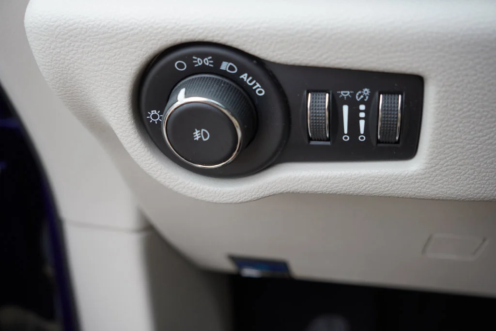 Used 2021 Blue Chrysler Touring L image 28