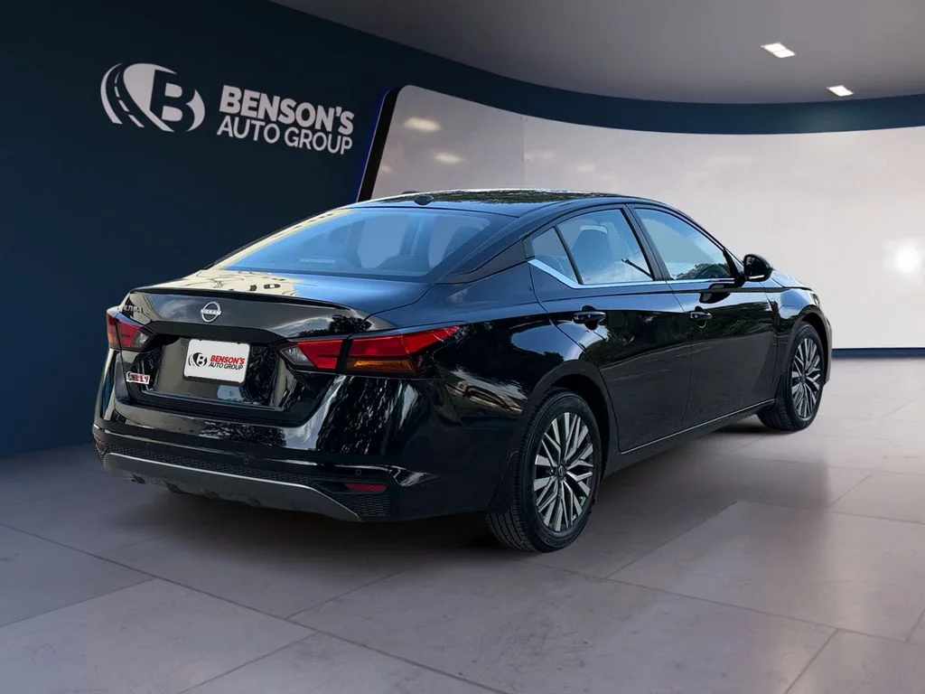 New 2026 Black Nissan 2.5 SV image 5