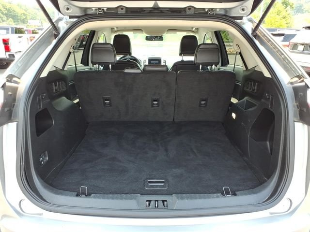 Used 2024 Silver Ford SEL image 11