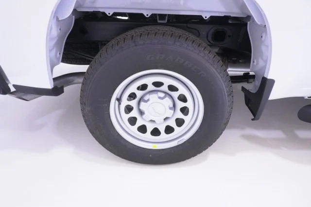 New 2026 Summit White Chevrolet WT image 6