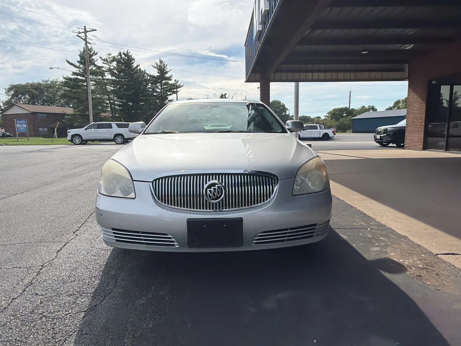 Used 2009 Buick Lucerne CXL with VIN 1G4HD57M89U139744 for sale in Eureka, IL